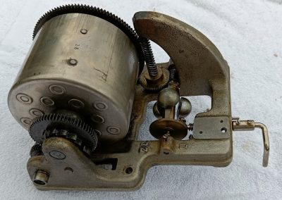 1930 His Masters Voice Table Grand Gramophone Player HMV 130A - a62bc54e 1f3e 49d0 8b13 18bb41cd652f